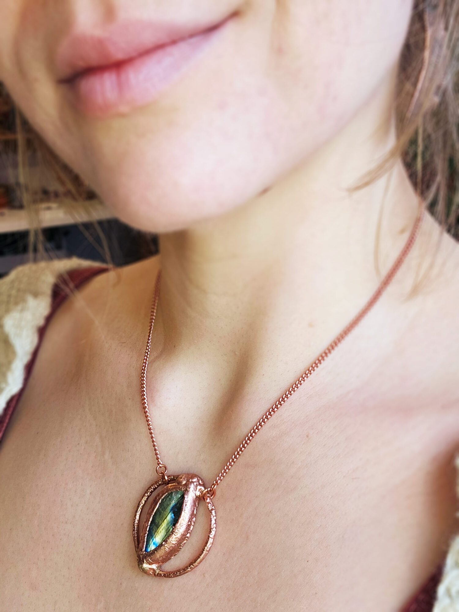 Naszyjnik miedziany - labradoryt w kole - obrazek 4