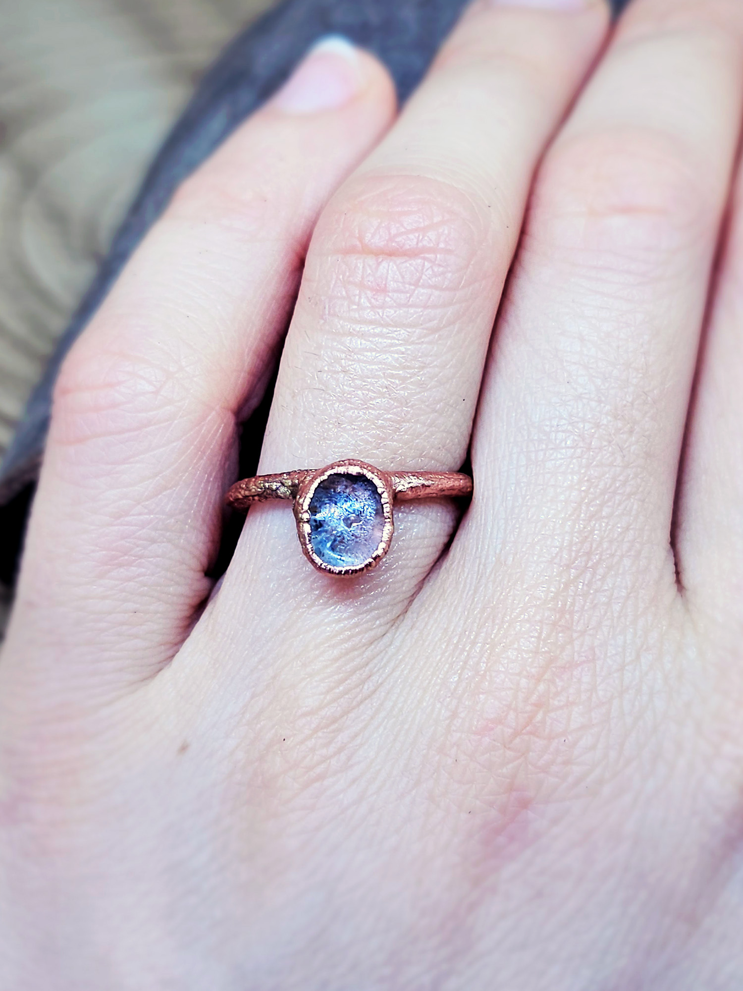 Miedziany pierścionek - topaz, rozm. 10 - obrazek 3