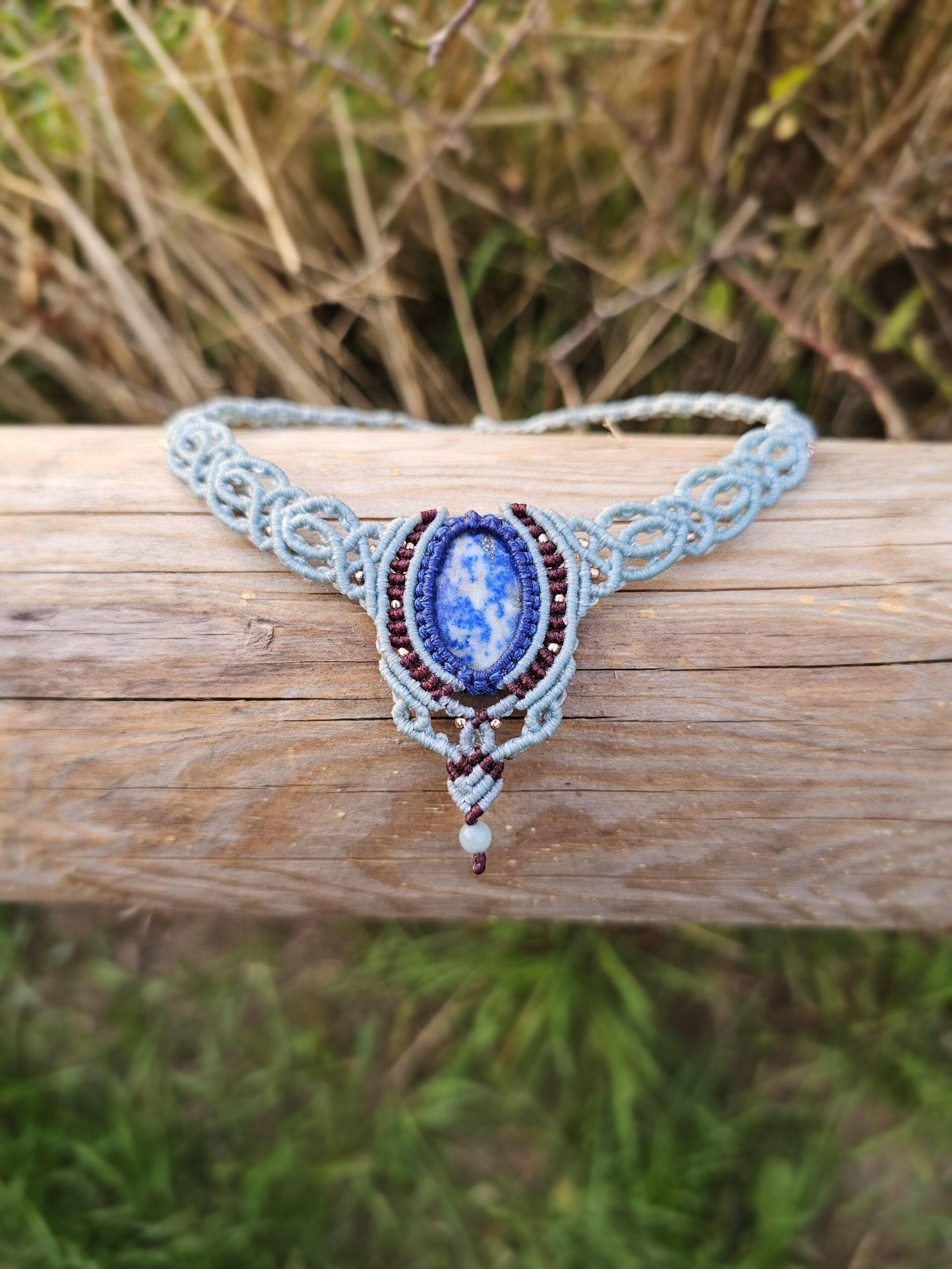 Kolia z lapisem lazuli "Niebiańska bryza"- micromacrama