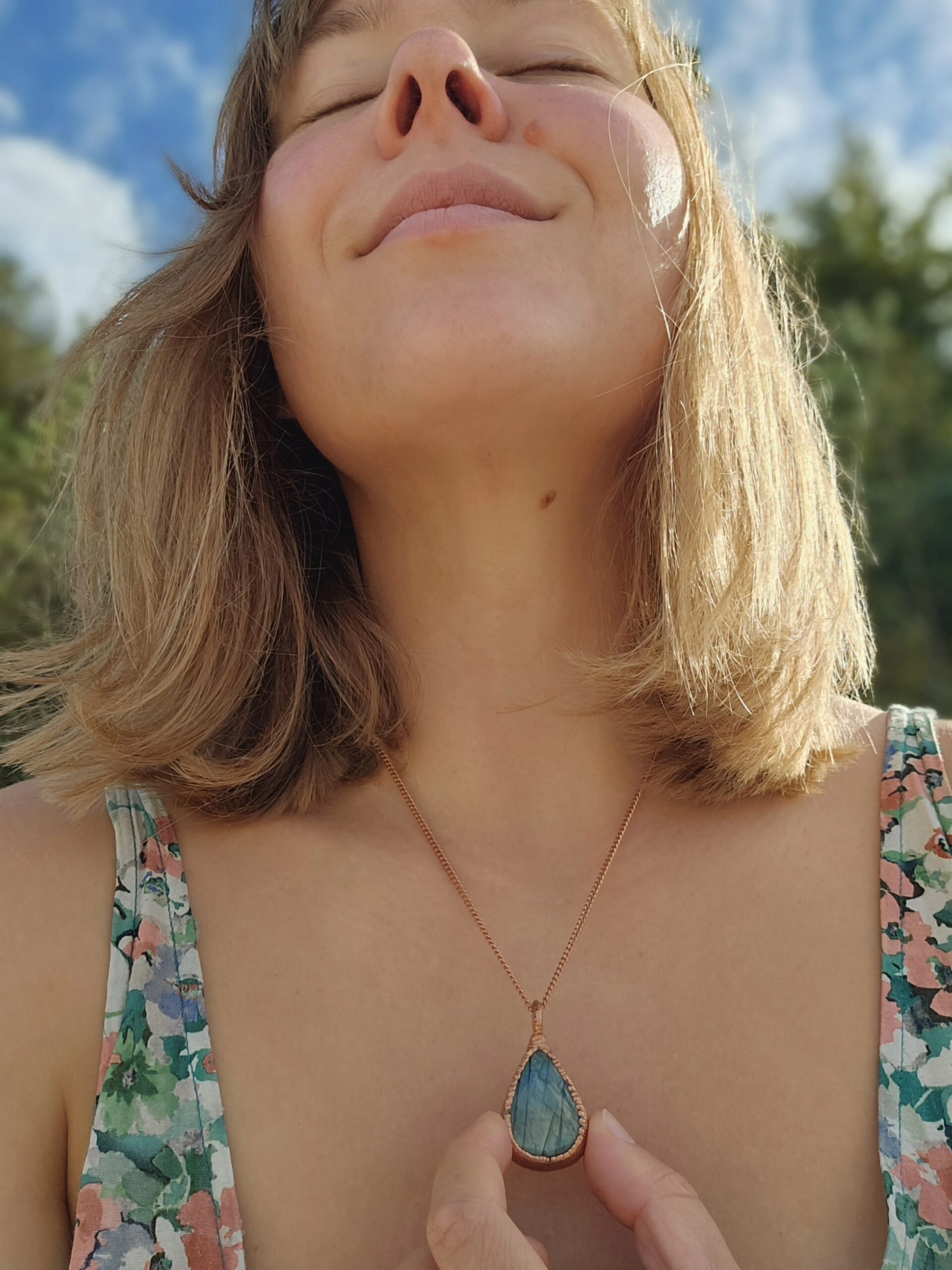 Naszyjnik miedziany - labradorytowa kropla zieleni - obrazek 5