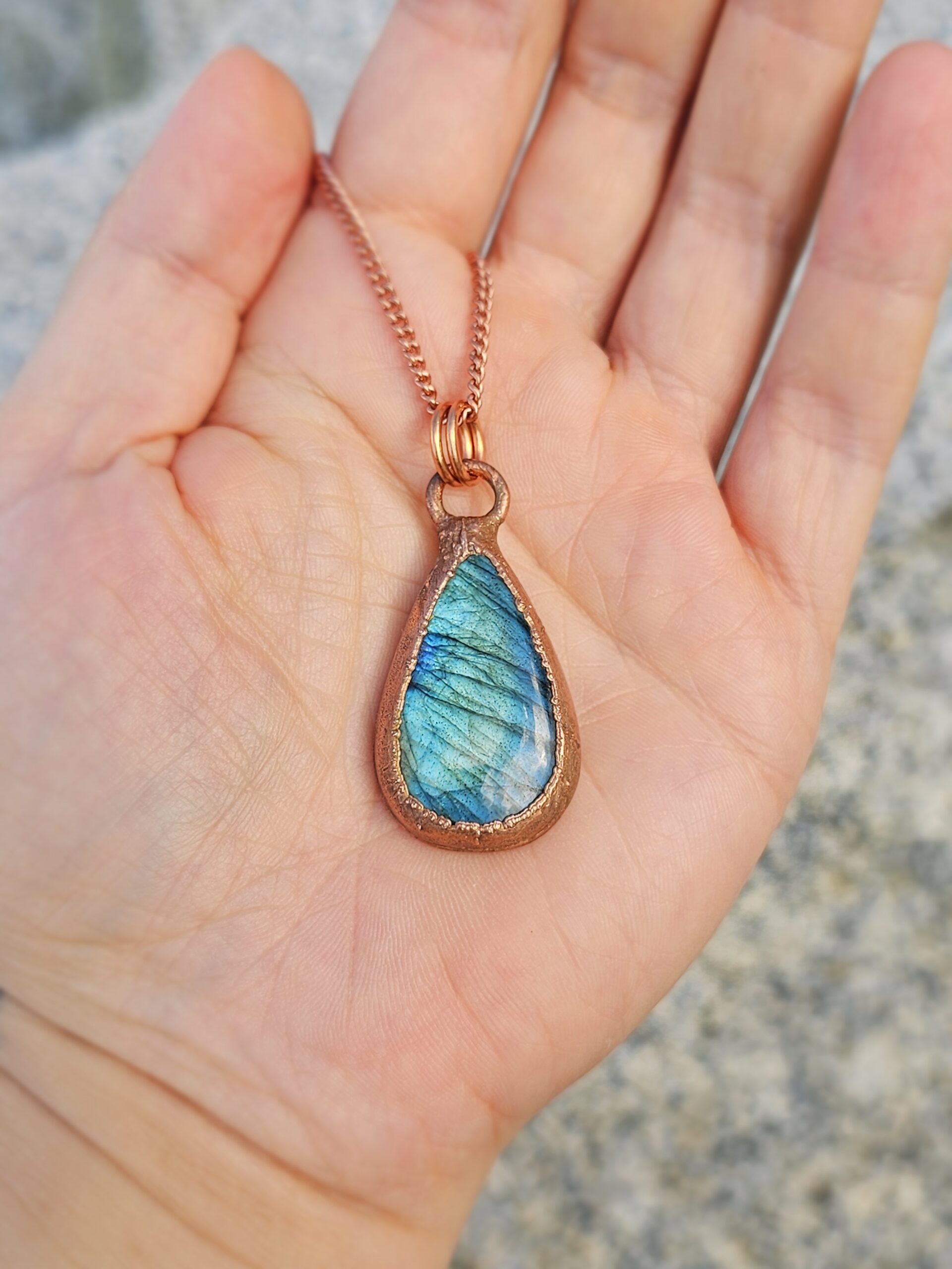 Naszyjnik miedziany - labradorytowa kropla błękitu - obrazek 4