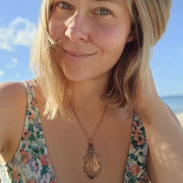 Liść dębu - miedziany naszyjnik