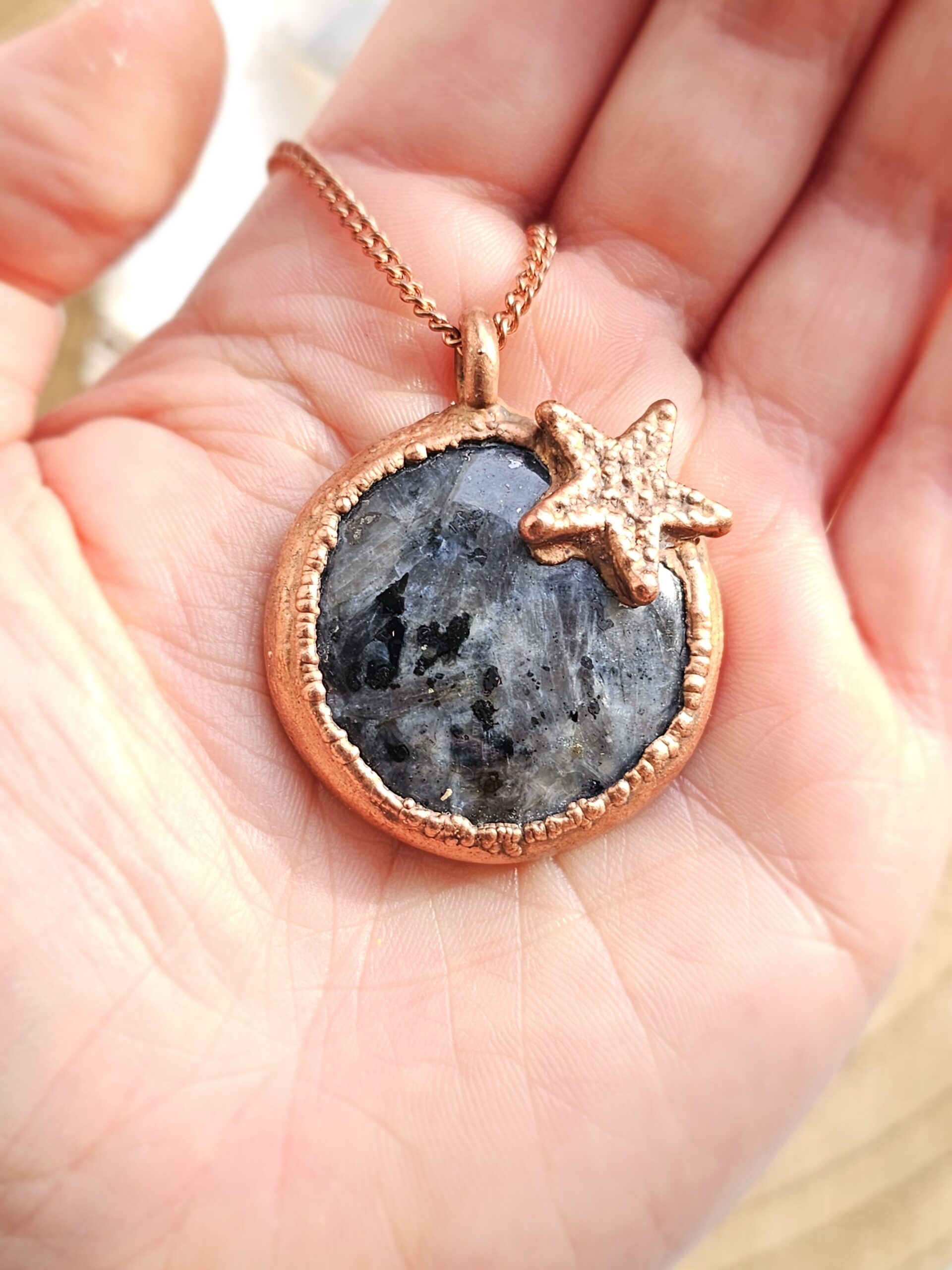 Naszyjnik miedziany - Larwikit z Gwiazdką - obrazek 7