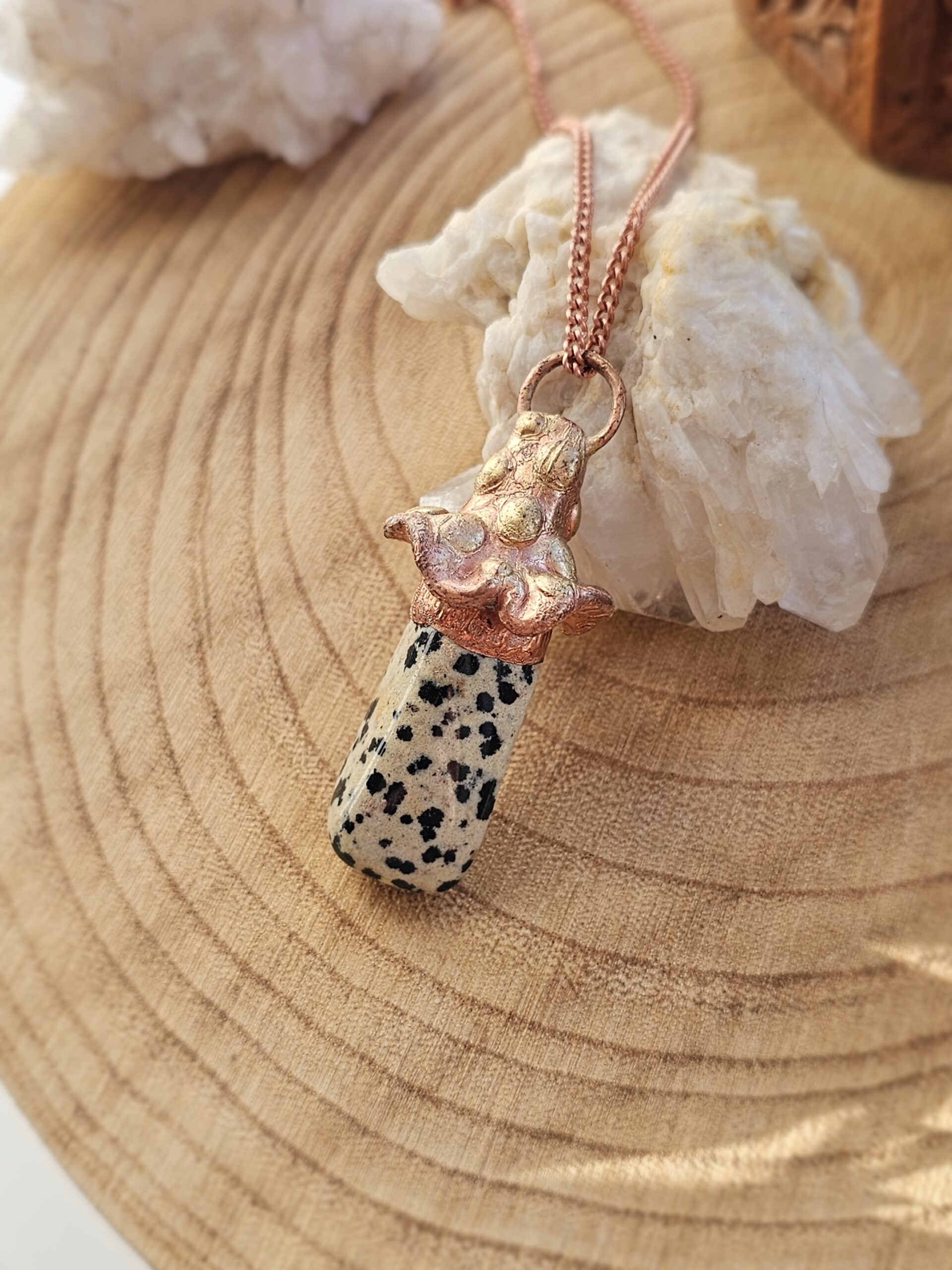Naszyjnik miedziany - grzybek z jaspisem dalmatyńskim - obrazek 5