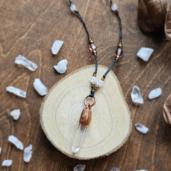Naszyjnik miedziany - kryształ górski z koralikami