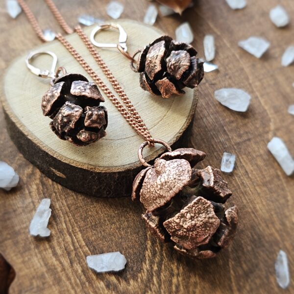 Komplet biżuterii miedzianej - szyszki