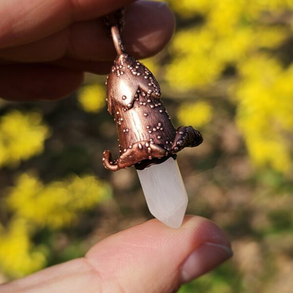 Naszyjnik miedziany "Kryształowy kwiat" - kwarc różowy