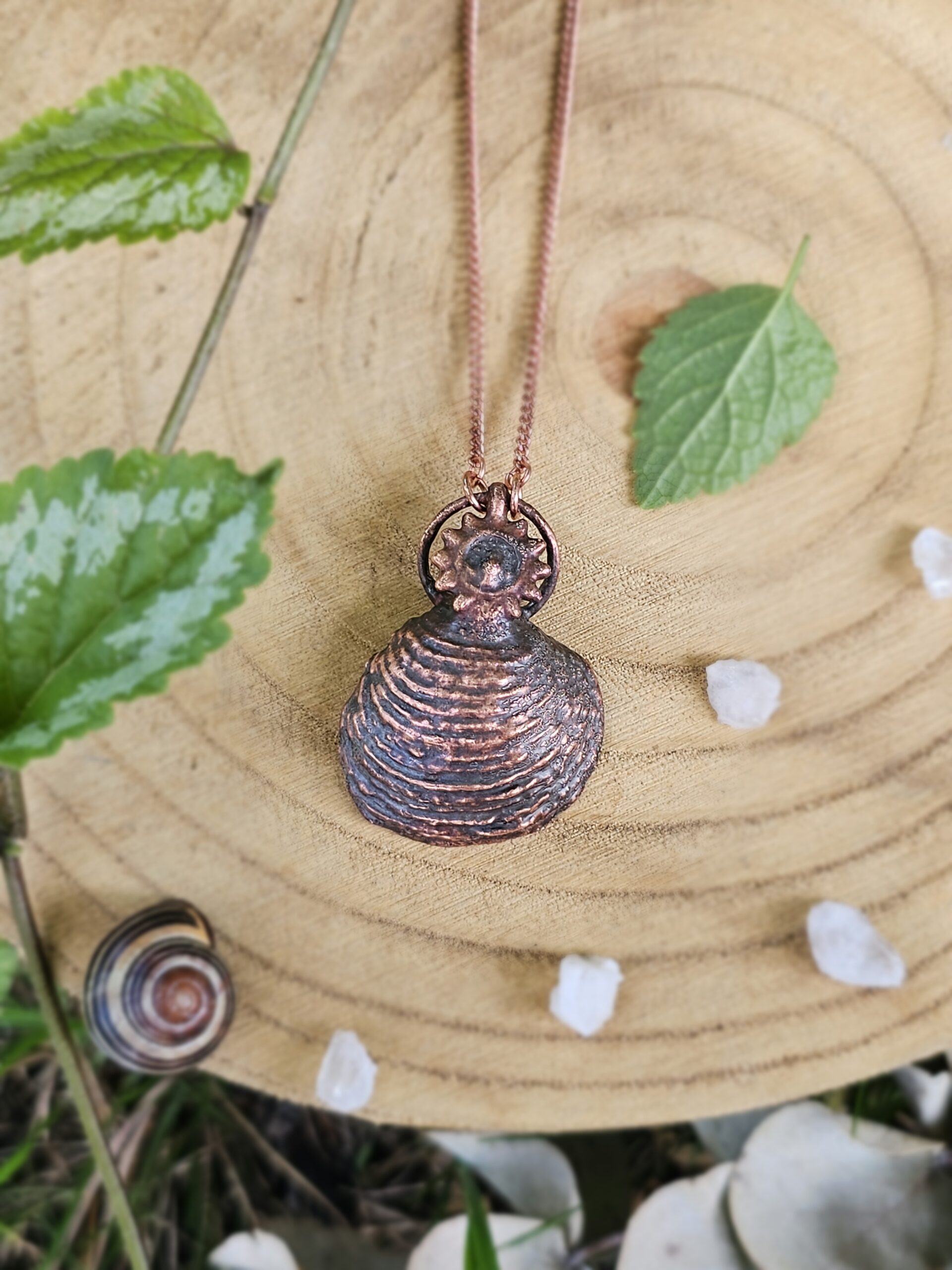 Letni Amulet ze Słoneczną Muszlą - miedziany - obrazek 7